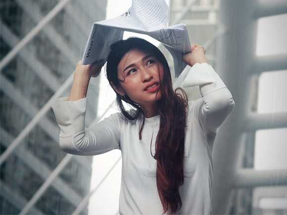 7 Hair Care Tips After Getting Drenched In Rain