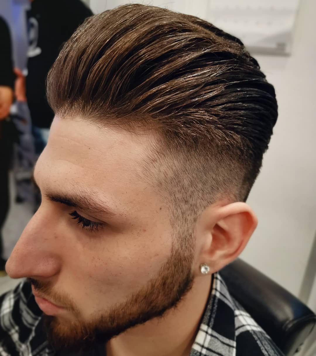 classic pompadour hairstyle