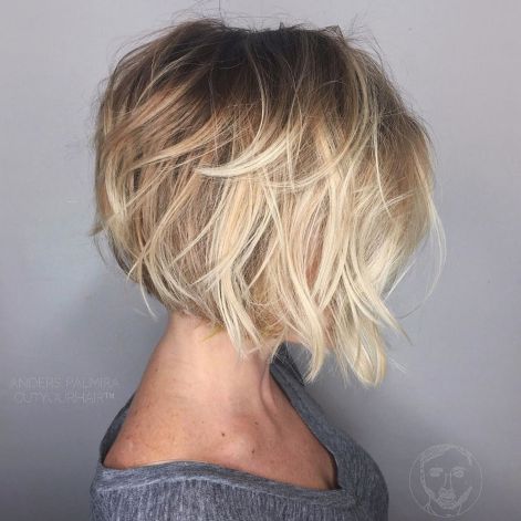 Blonde Bob with Thin Layers Throughout