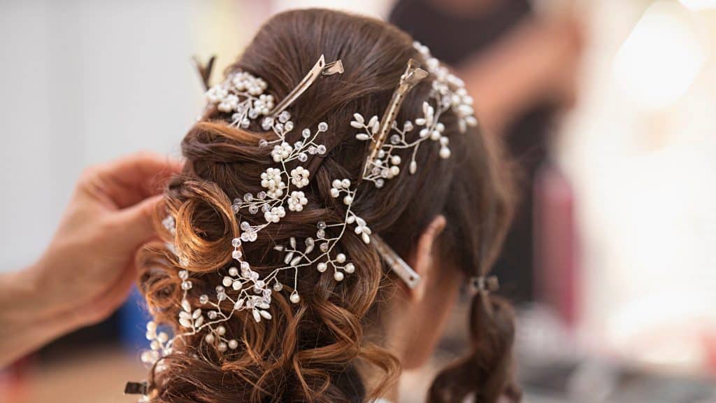 Stunning Ways to Style Your Hair Special Event